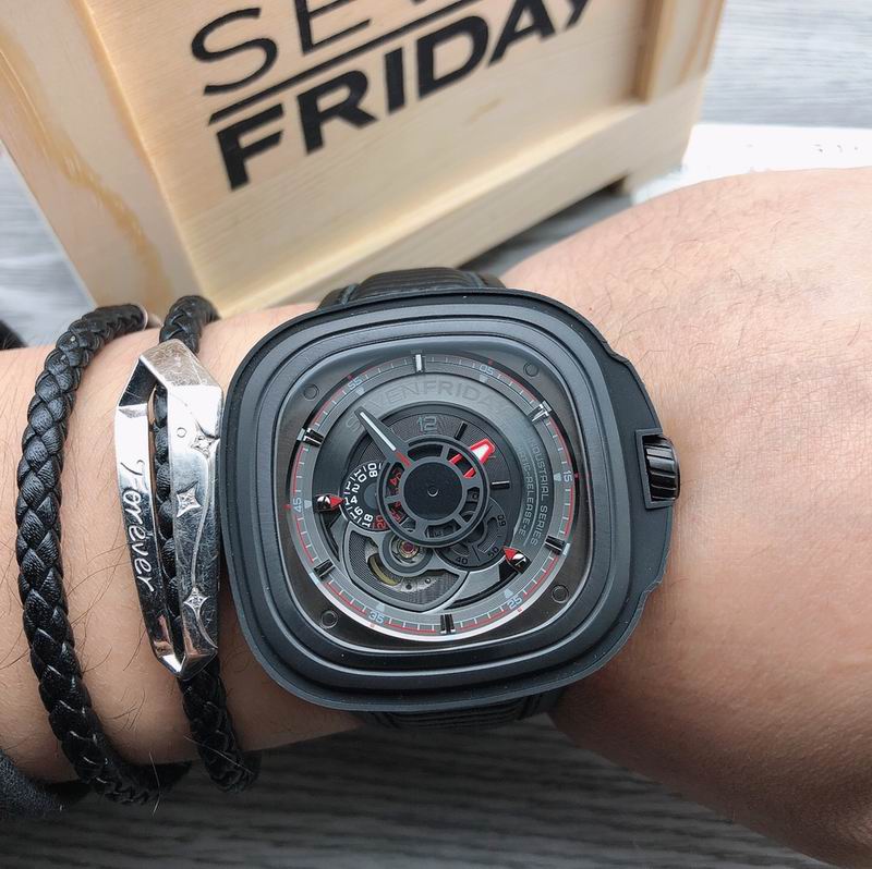 Seven Friday 47mm 090437